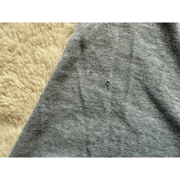 Under Armour Loose Fit T-shirt Size Medium - Picture 2 of 3